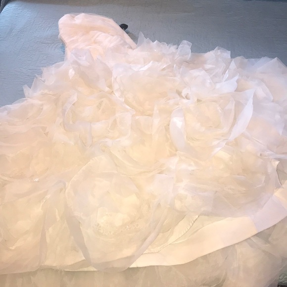 🚨FREE SHIPPING Vera Wang Wedding Dress GREAT DEAL - Picture 5 of 6
